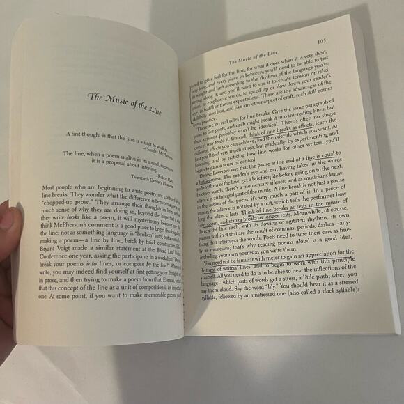 5/ $25 The Poet's Companion Softback book guide to writing poetry - Picture 7 of 7